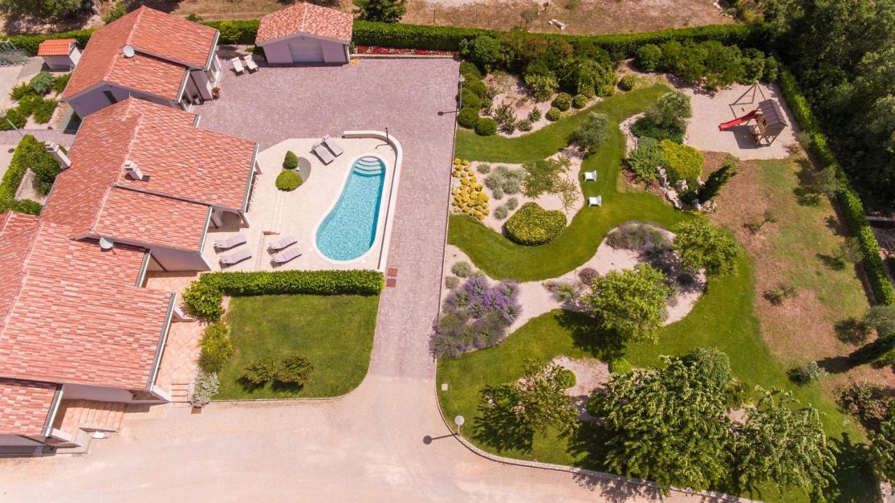 Villa Gardena Vrh  Luaran gambar