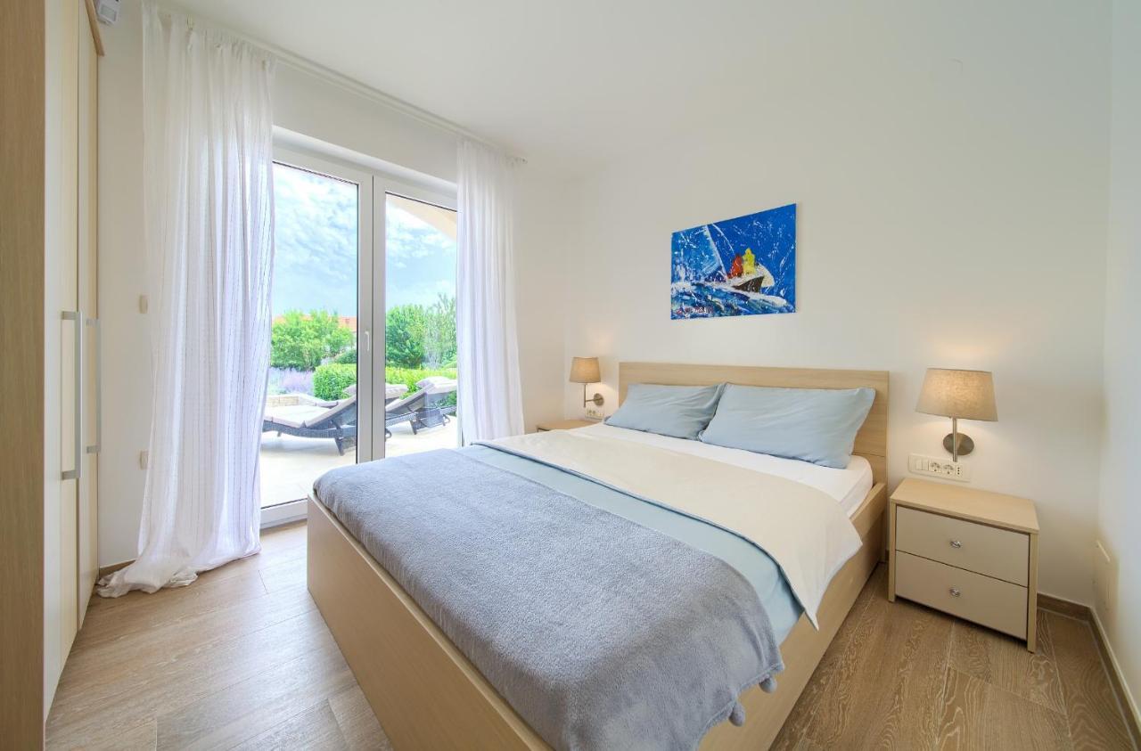 Villa Gardena Vrh  Luaran gambar