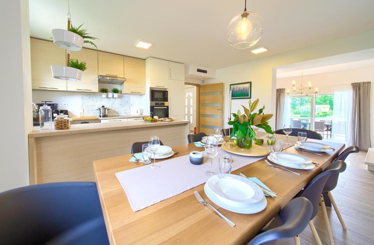 Villa Gardena Vrh  Luaran gambar